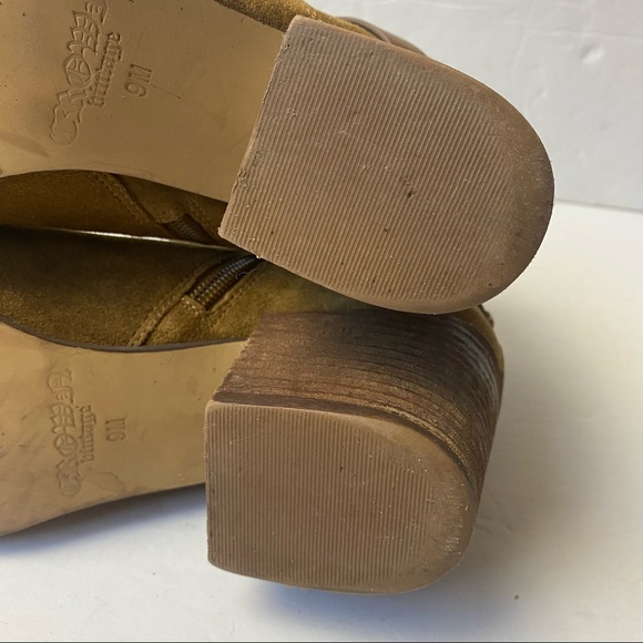 Crown Vintage Gabiann Suede Block Heel Booties - 9 Brown Tan Zipper - Picture 11 of 12